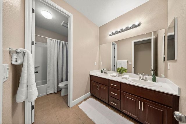 1413 Greenbrier Rd, West Sacramento, CA 95691