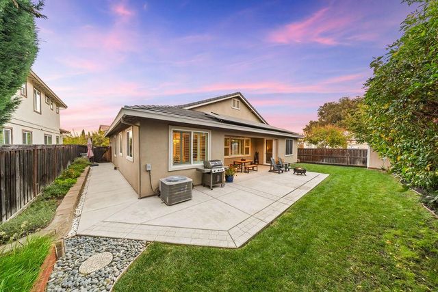 1413 Greenbrier Rd, West Sacramento, CA 95691
