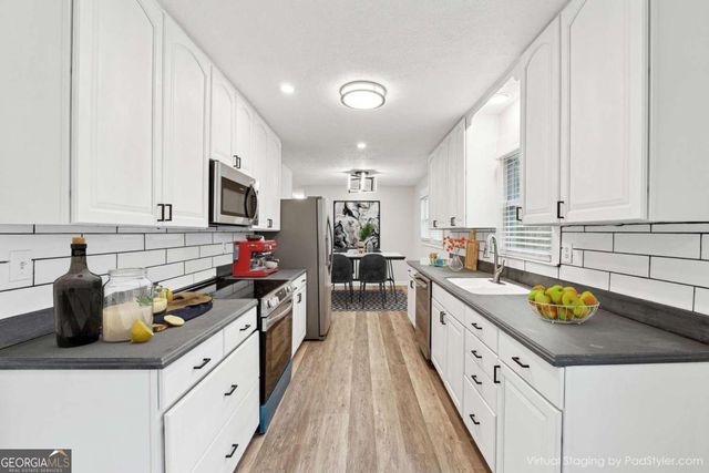 1573 Deerwood Lane, Acworth, GA 30102
