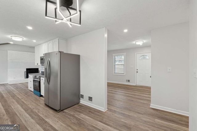 1573 Deerwood Lane, Acworth, GA 30102