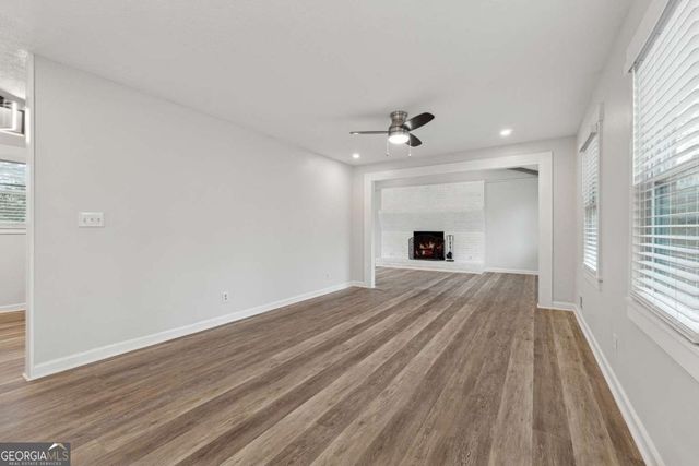 1573 Deerwood Lane, Acworth, GA 30102