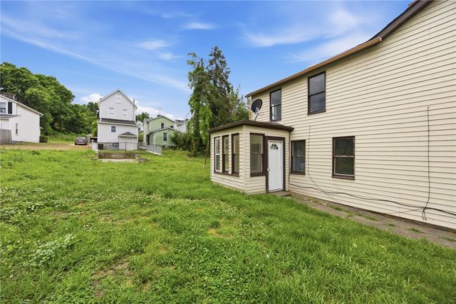 2906 Chester St, Mckeesport, PA 15132