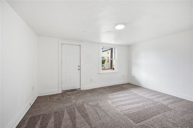 2906 Chester St, Mckeesport, PA 15132