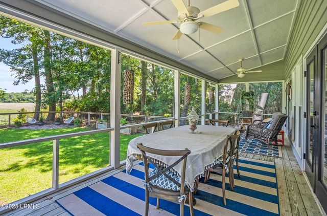 70 Dolphin Point Drive, Beaufort, SC 29907