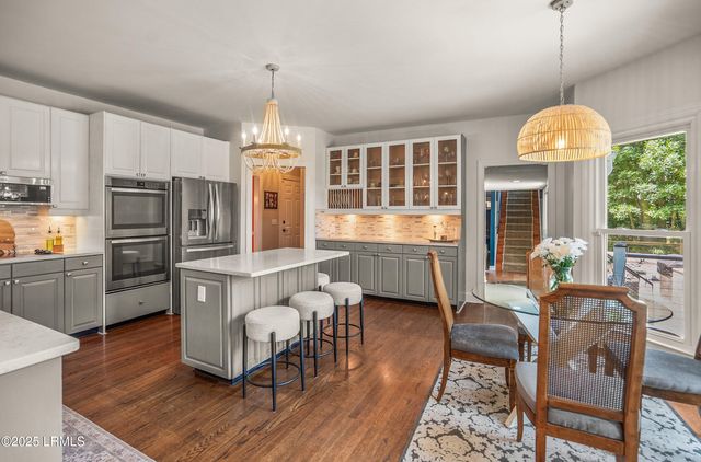 70 Dolphin Point Drive, Beaufort, SC 29907