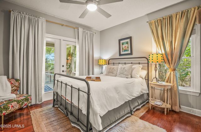 70 Dolphin Point Drive, Beaufort, SC 29907