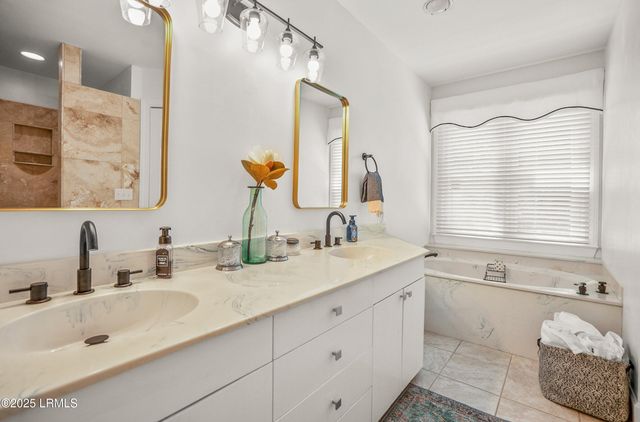 70 Dolphin Point Drive, Beaufort, SC 29907