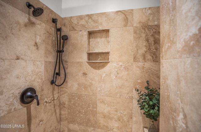 70 Dolphin Point Drive, Beaufort, SC 29907