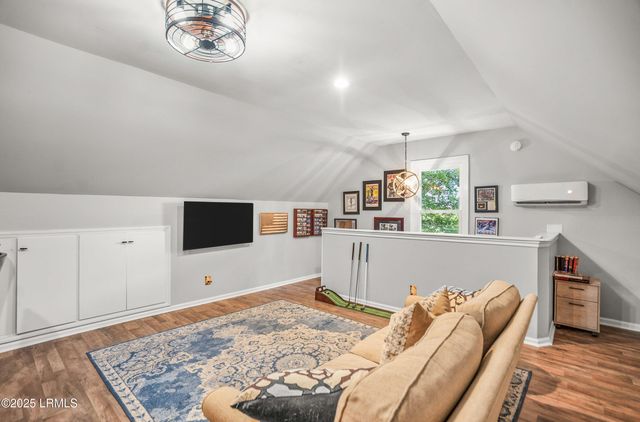 70 Dolphin Point Drive, Beaufort, SC 29907