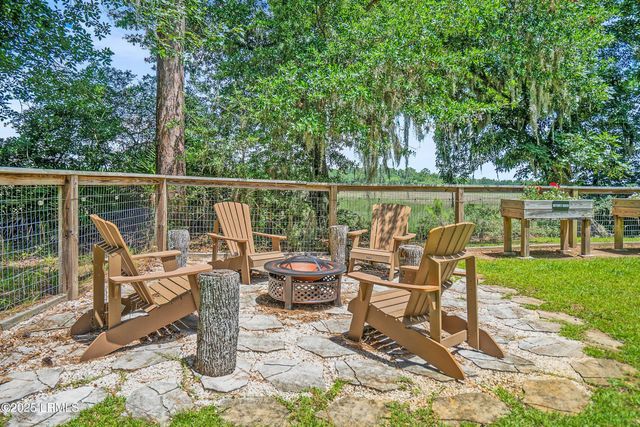 70 Dolphin Point Drive, Beaufort, SC 29907