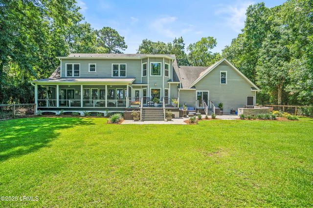 70 Dolphin Point Drive, Beaufort, SC 29907