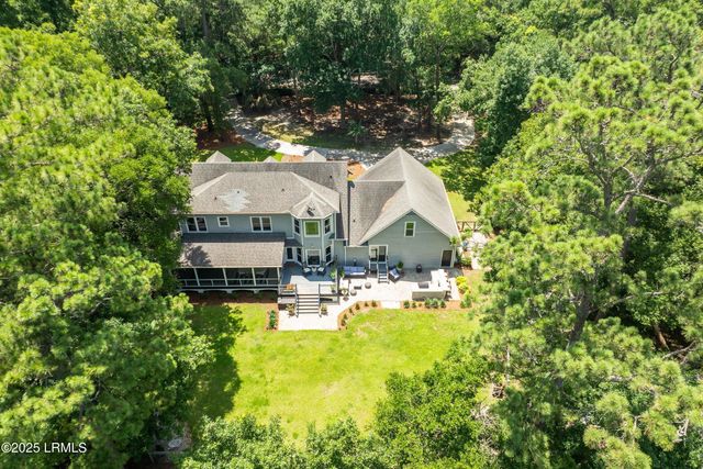 70 Dolphin Point Drive, Beaufort, SC 29907