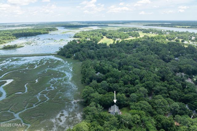 70 Dolphin Point Drive, Beaufort, SC 29907