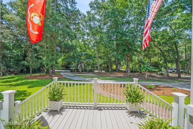 70 Dolphin Point Drive, Beaufort, SC 29907