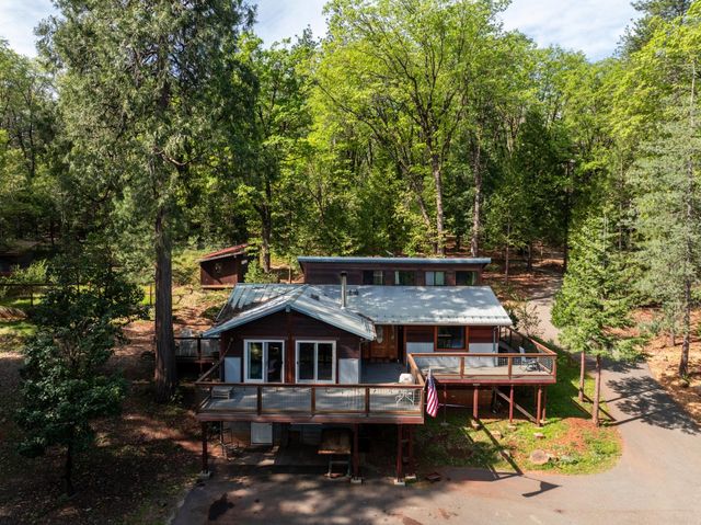 12081 Robust Way, Nevada City, CA 95959