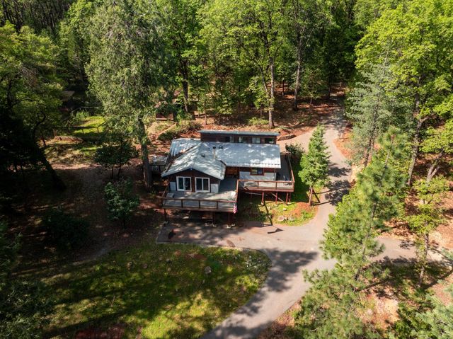 12081 Robust Way, Nevada City, CA 95959