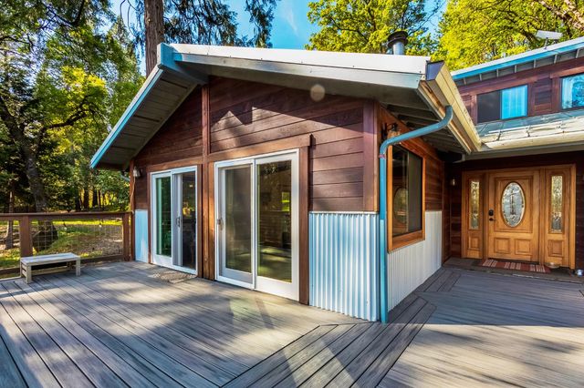 12081 Robust Way, Nevada City, CA 95959
