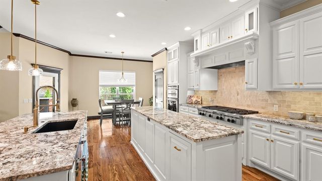 4311 Moorgate Drive, Norman, OK 73072