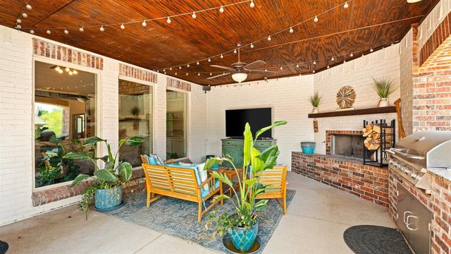 4311 Moorgate Drive, Norman, OK 73072