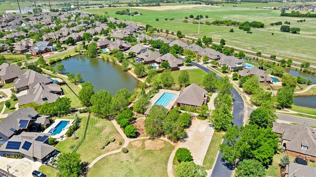 4311 Moorgate Drive, Norman, OK 73072
