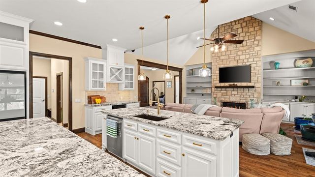 4311 Moorgate Drive, Norman, OK 73072