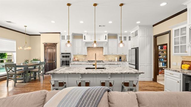 4311 Moorgate Drive, Norman, OK 73072