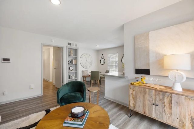 2800 S Ashford Road 108, Houston, TX 77082