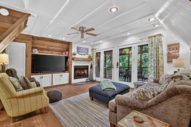 118 Tilley Bend Trail, Blue Ridge, GA 30513