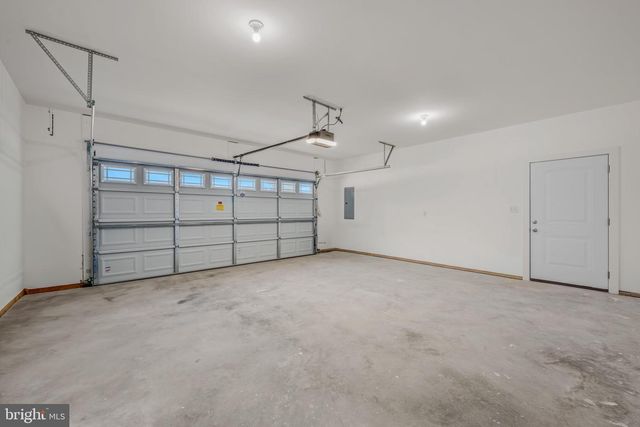 78 QUICKSILVER CT, Martinsburg, WV 25404