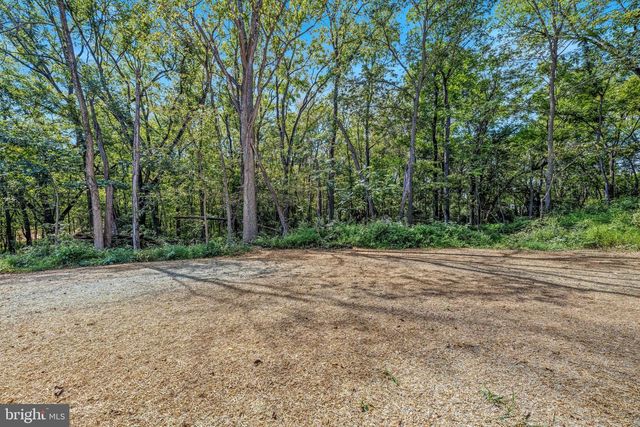 78 QUICKSILVER CT, Martinsburg, WV 25404