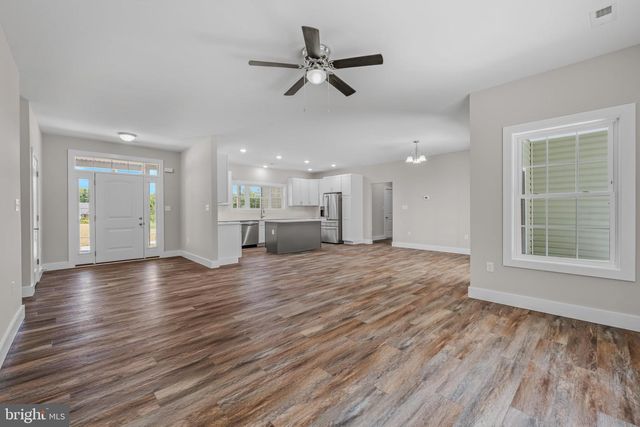 78 QUICKSILVER CT, Martinsburg, WV 25404