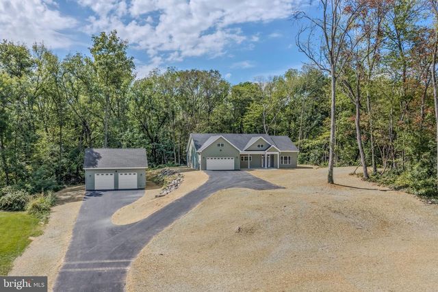 78 QUICKSILVER CT, Martinsburg, WV 25404
