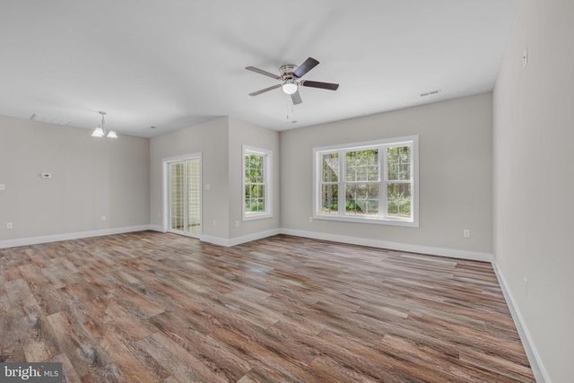 78 QUICKSILVER CT, Martinsburg, WV 25404