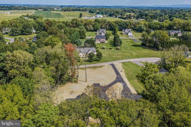 78 QUICKSILVER CT, Martinsburg, WV 25404