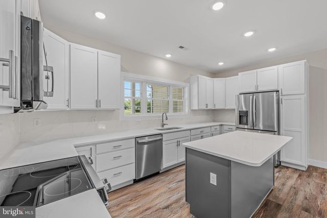 78 QUICKSILVER CT, Martinsburg, WV 25404