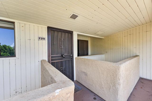 2812 N Auburn Court 210, Palm Springs, CA 92262