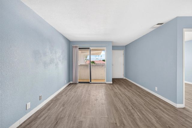 2812 N Auburn Court 210, Palm Springs, CA 92262