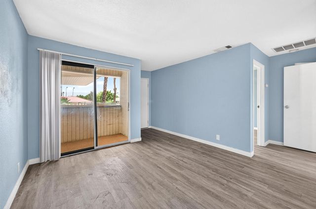 2812 N Auburn Court 210, Palm Springs, CA 92262