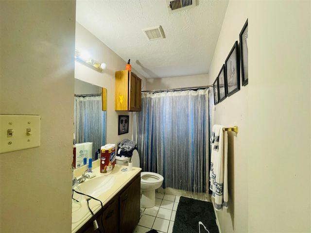 219 Hartford Drive, Conroe, TX 77303