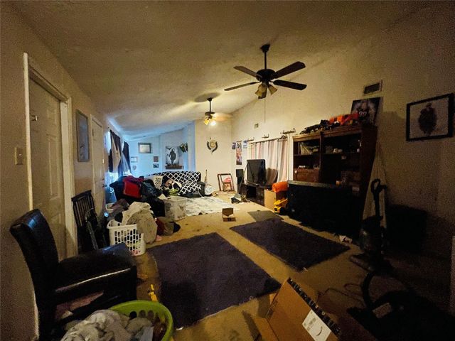 219 Hartford Drive, Conroe, TX 77303