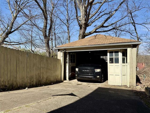 7239 Princeton Pl, Swissvale, PA 15218