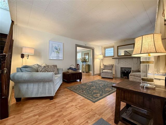 7239 Princeton Pl, Swissvale, PA 15218