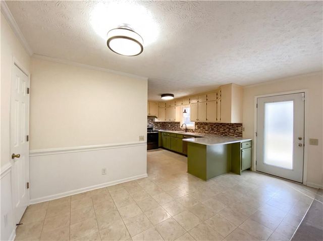 75 Christie Court, Stockbridge, GA 30281