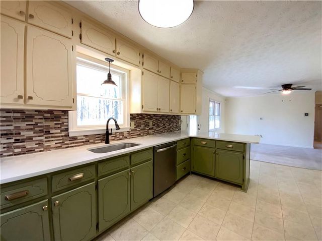 75 Christie Court, Stockbridge, GA 30281