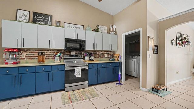 10300 SW 47TH AVENUE, Ocala, FL 34476
