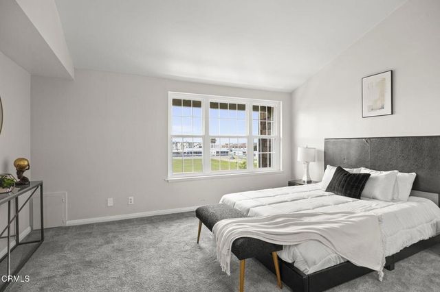 2835 Harbor Boulevard, Oxnard, CA 93035