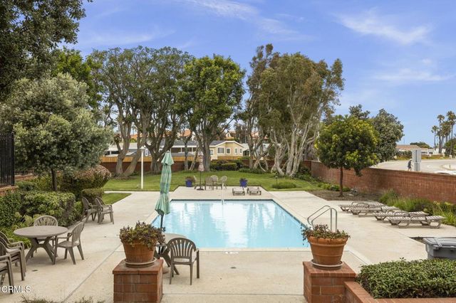 2835 Harbor Boulevard, Oxnard, CA 93035