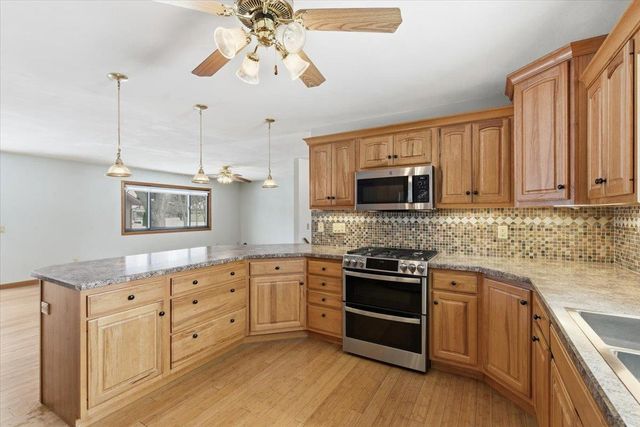 2 W Spyglass Court, Madison, WI 53717