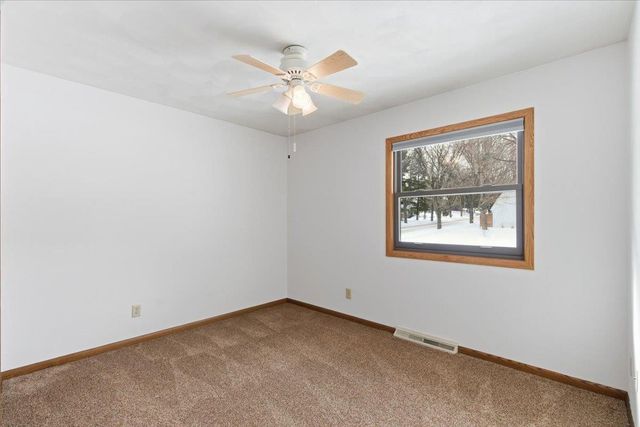 2 W Spyglass Court, Madison, WI 53717