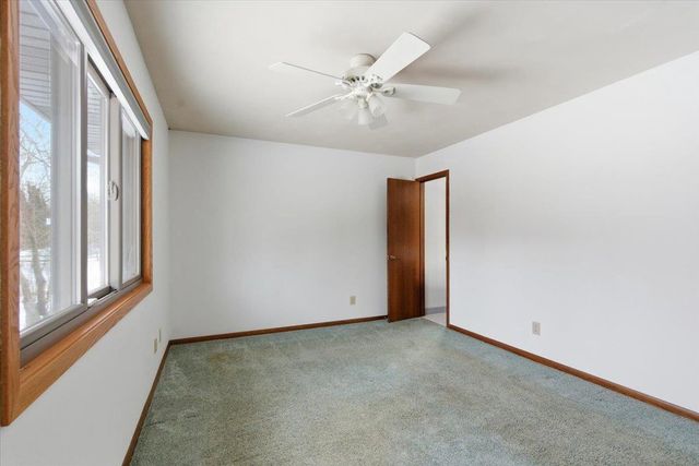 2 W Spyglass Court, Madison, WI 53717